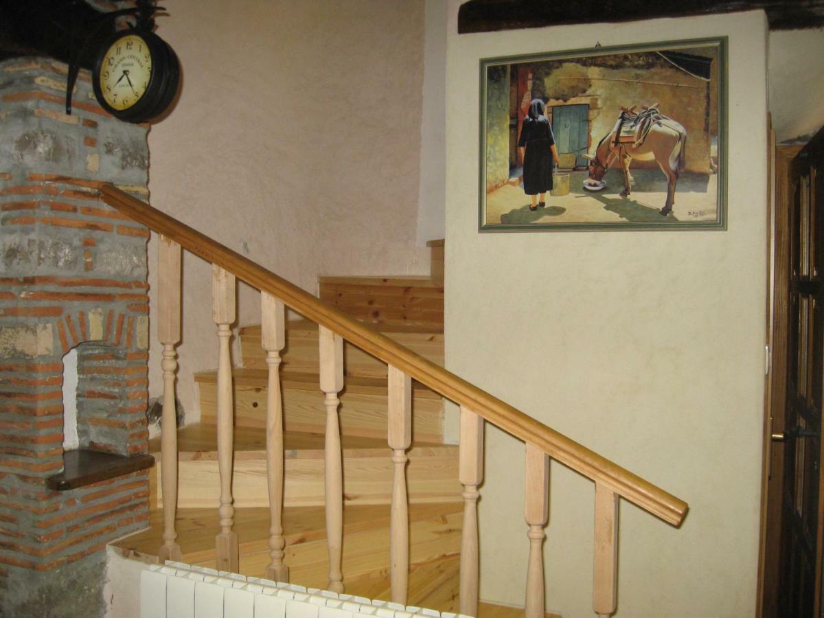 Antonia & Arian Apartment Roč Екстериор снимка